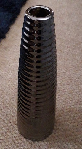 Mirrored furrowed vase - mirrored, vase.