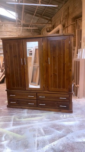 Handmade aylesbury solid pine - aylesbury,